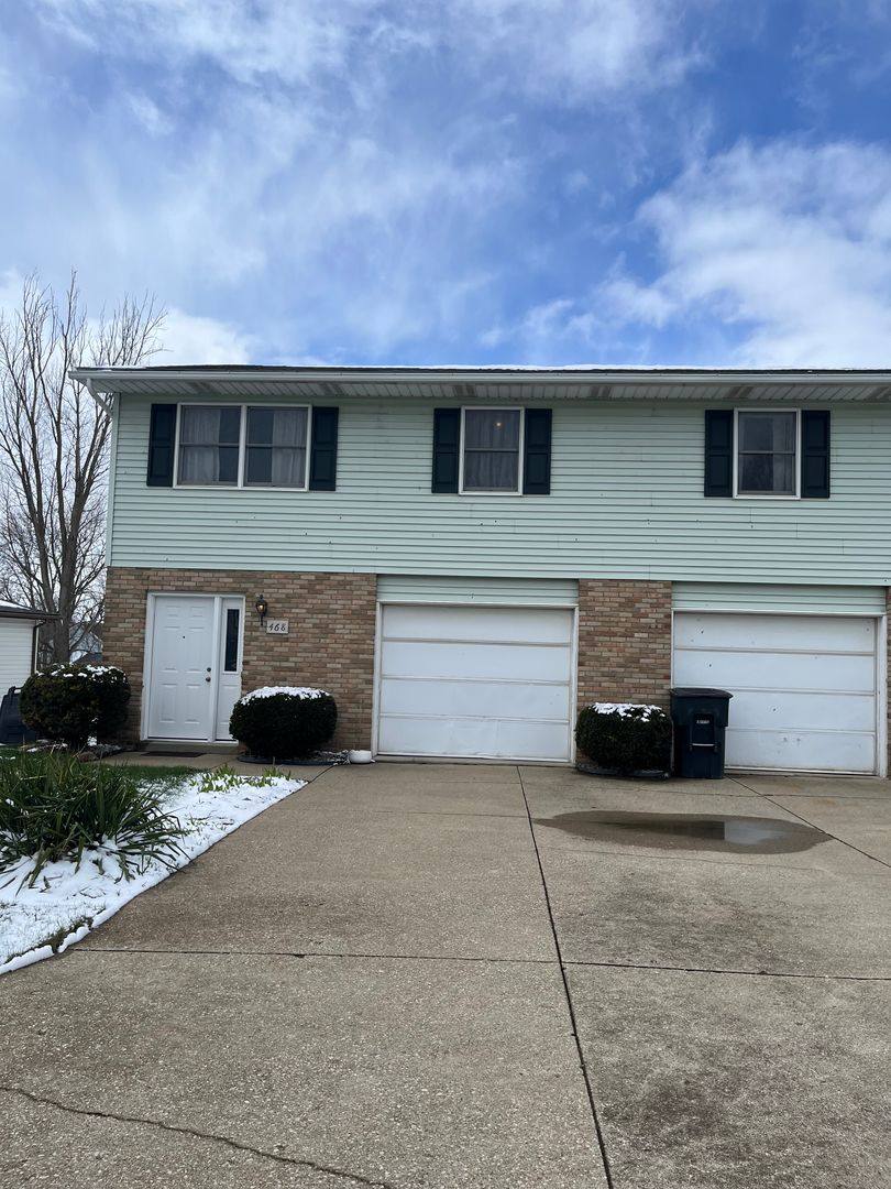 Apartment for rent at 466 468 S Kaser, Wadsworth, OH 44281