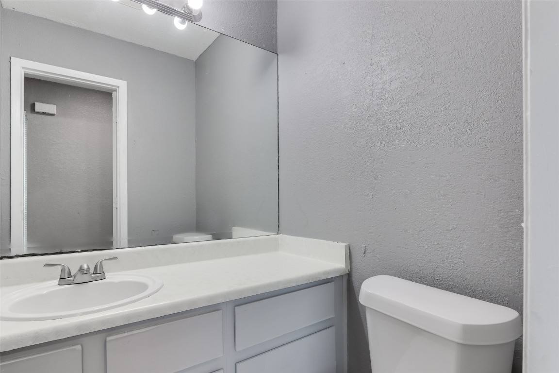 Apartment for rent at 6605 Deatonhill Dr, Austin, TX 78745