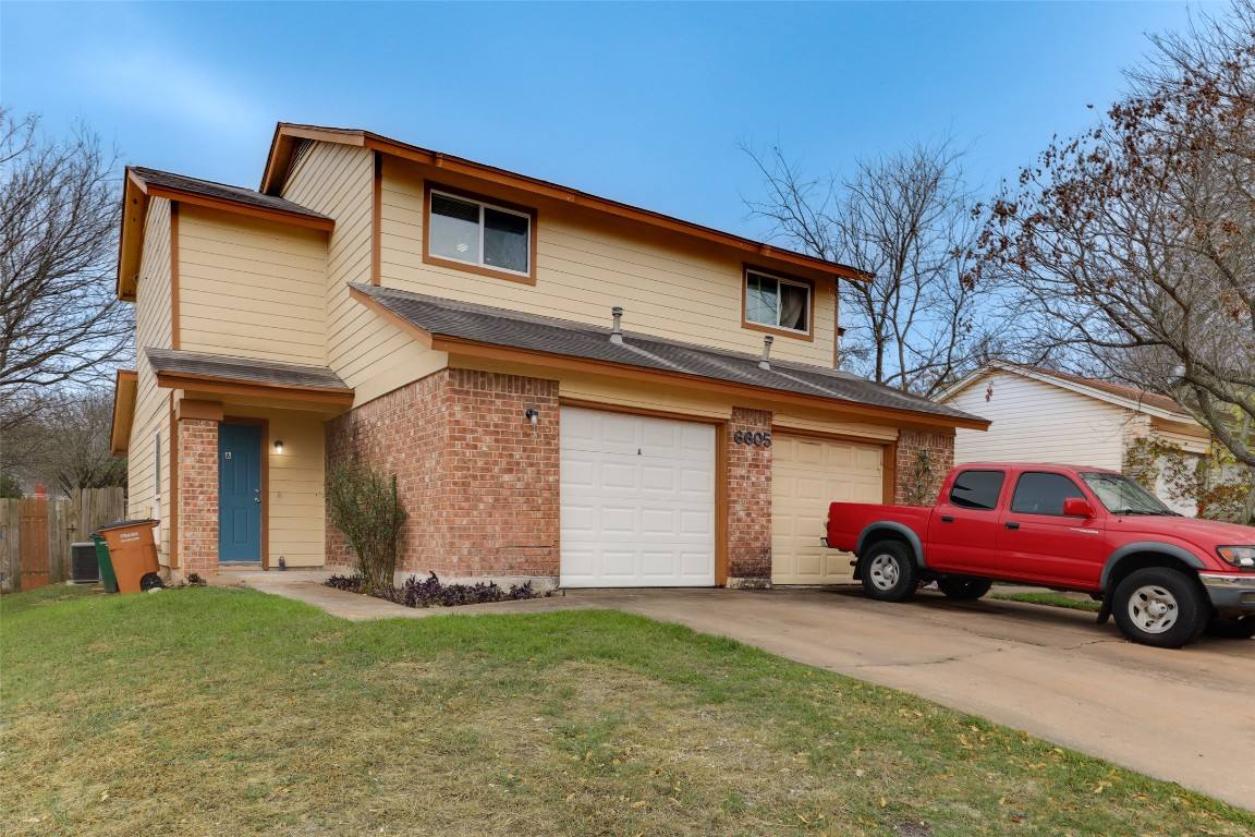 Apartment for rent at 6605 Deatonhill Dr, Austin, TX 78745