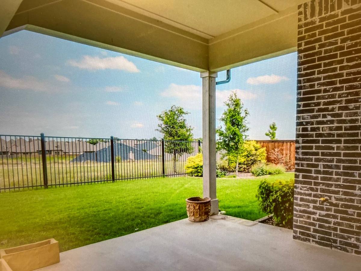 House for rent at 5541 Annie Creek Rd, Fort Worth, TX 76126