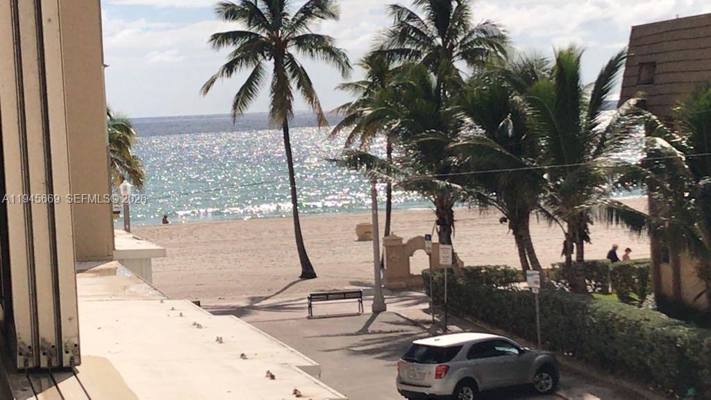 Apartment for rent at 320 S Surf Rd #305, Hollywood, FL 33019
