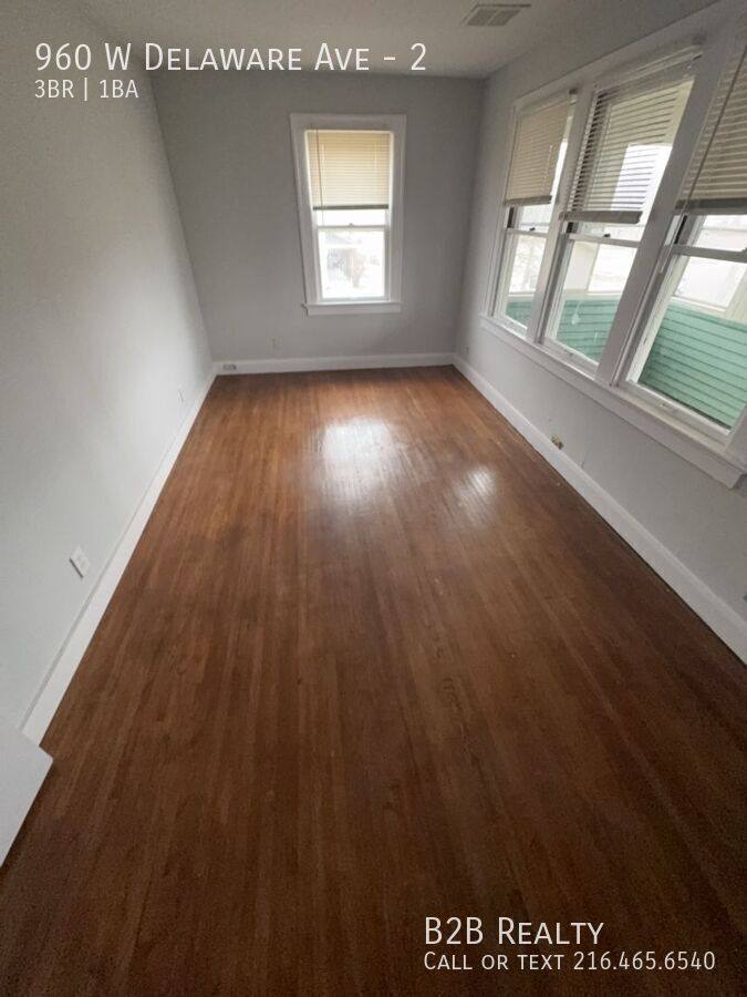 Apartment for rent at 960 W Delaware Ave #2, Toledo, OH 43610