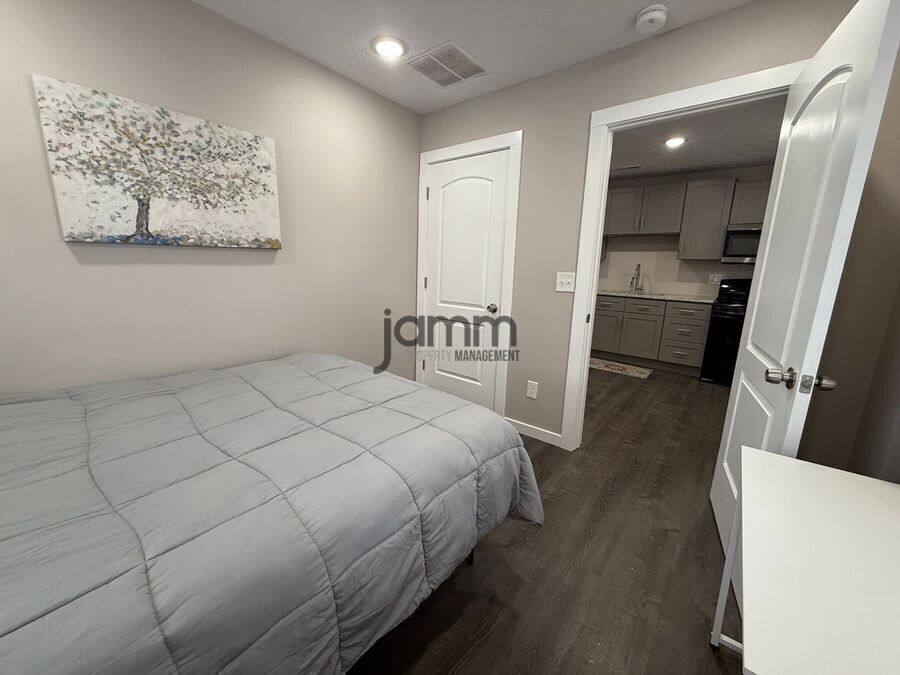 Apartment for rent at 1335 W 69 St #3, Cleveland, OH 44102