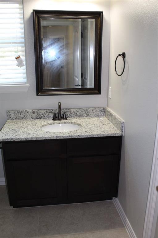 Apartment for rent at 208 W Lake Ave #208, Sherman, TX 75090
