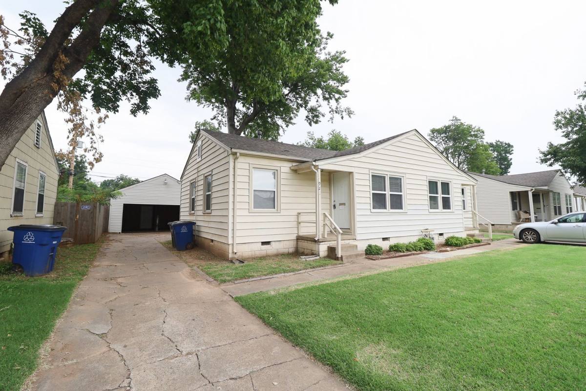 House for rent at 923 E 37th Place, Tulsa, OK 74105