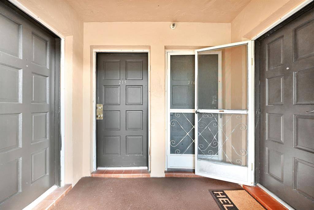 Condo for rent at 5900 NW 17th Place #215, Fort Lauderdale, FL 33313