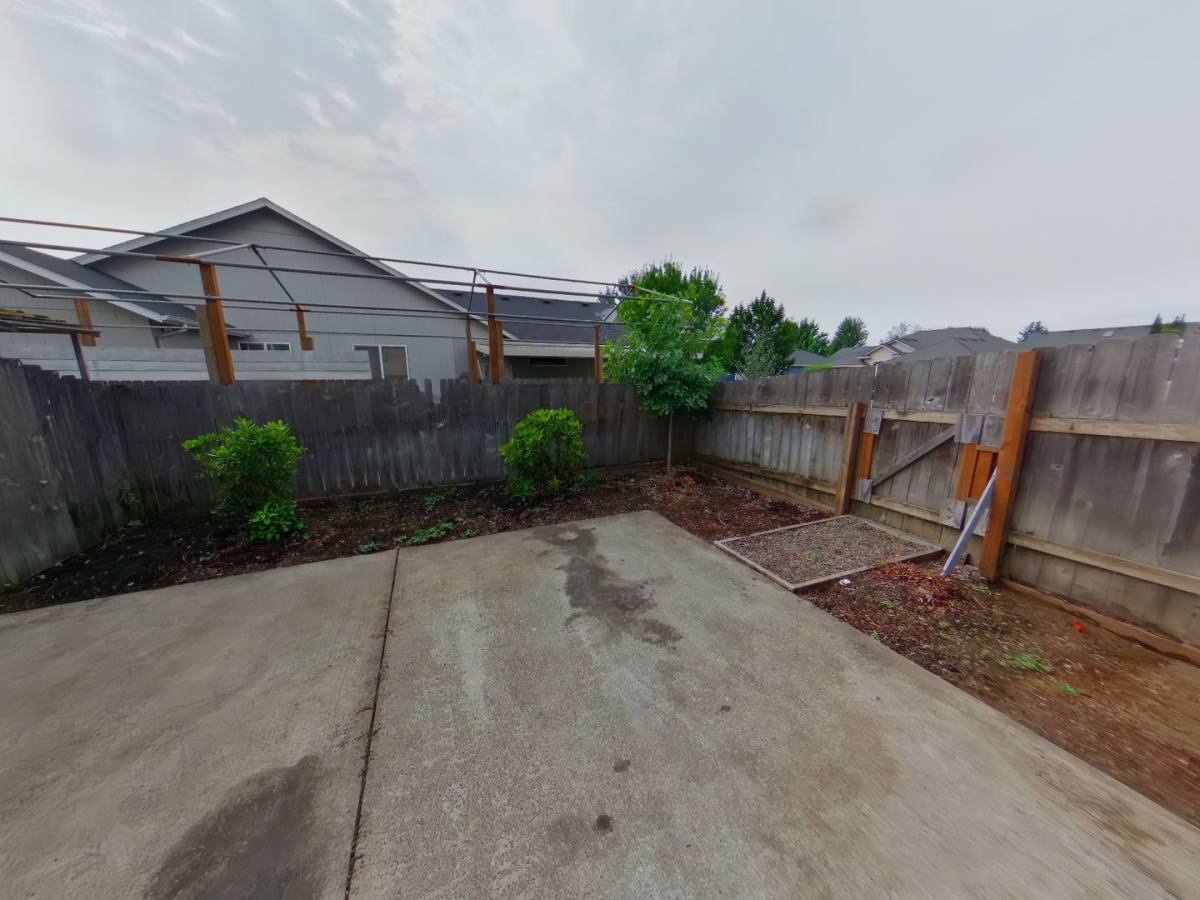 Apartment for rent at 1990 10th St, Springfield, OR 97477