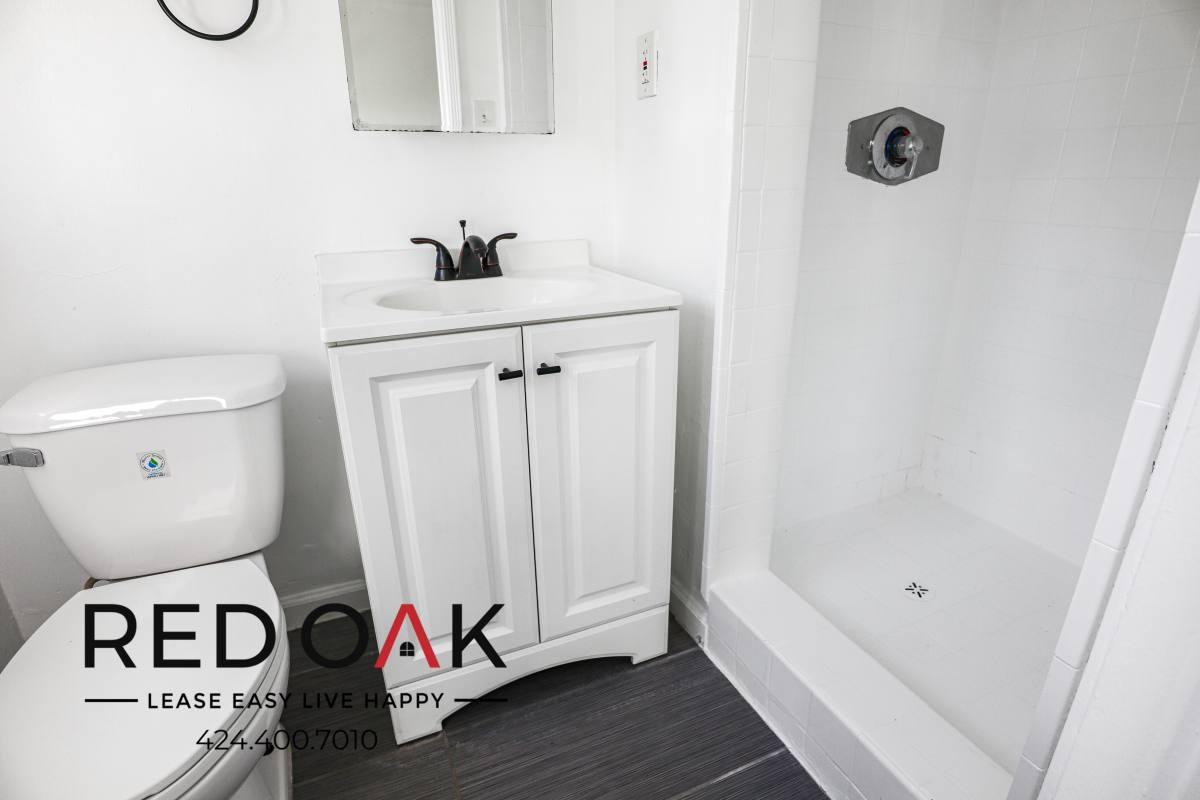Condo for rent at 851 S Kenmore Ave #25, Los Angeles, CA 90005