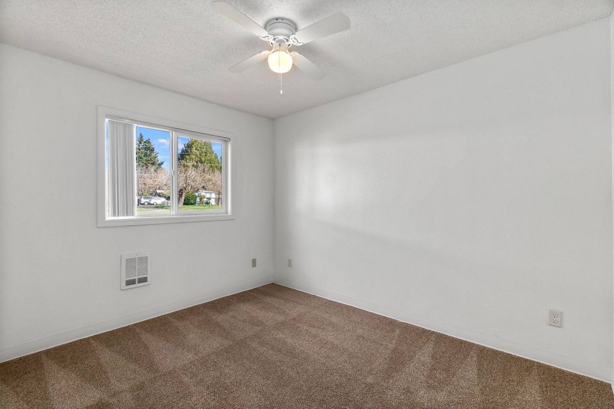 Apartment for rent at 1509, 1510-1513 Lewis St, Centralia, WA 98531