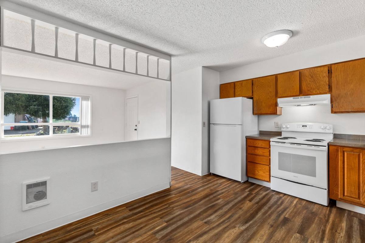Apartment for rent at 1509, 1510-1513 Lewis St, Centralia, WA 98531
