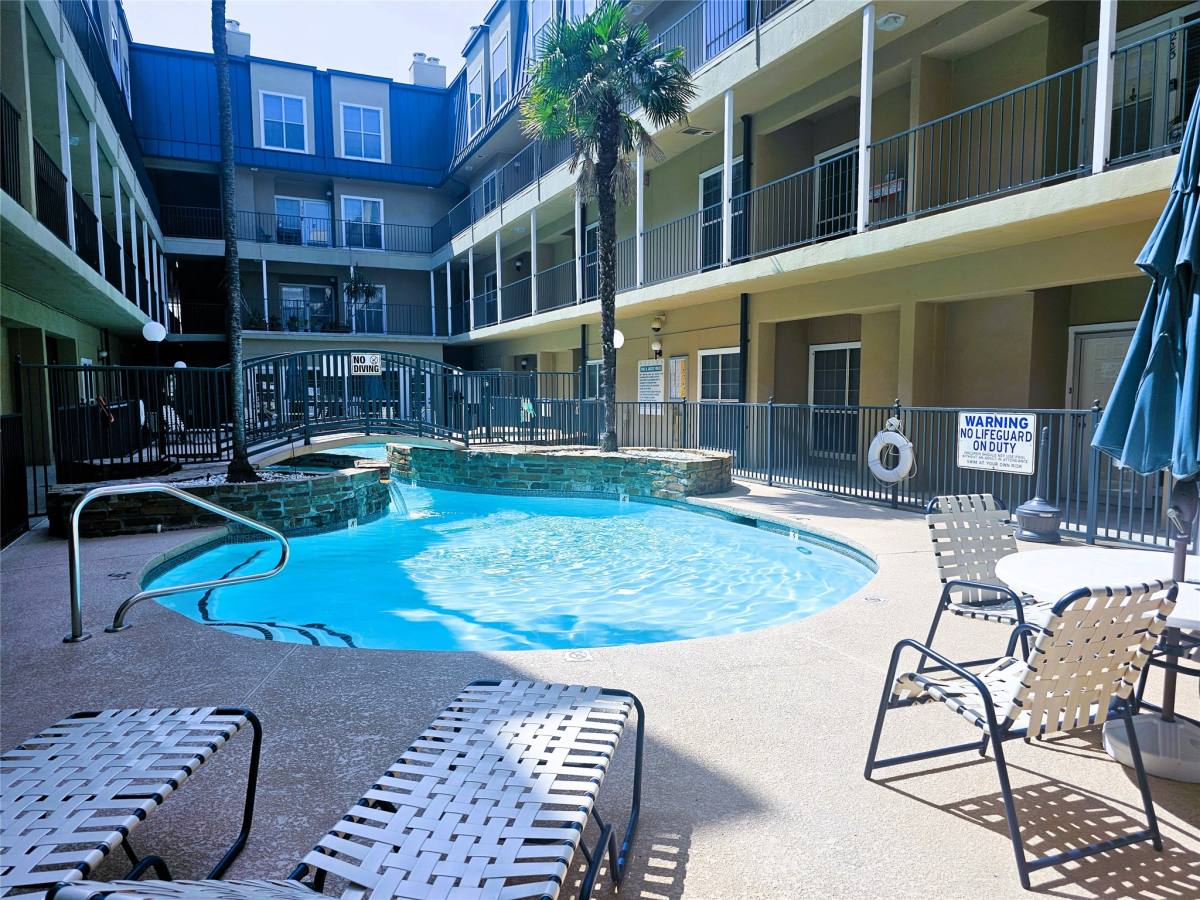 Condo for rent at 921 Marine St #227, Galveston, TX 77550