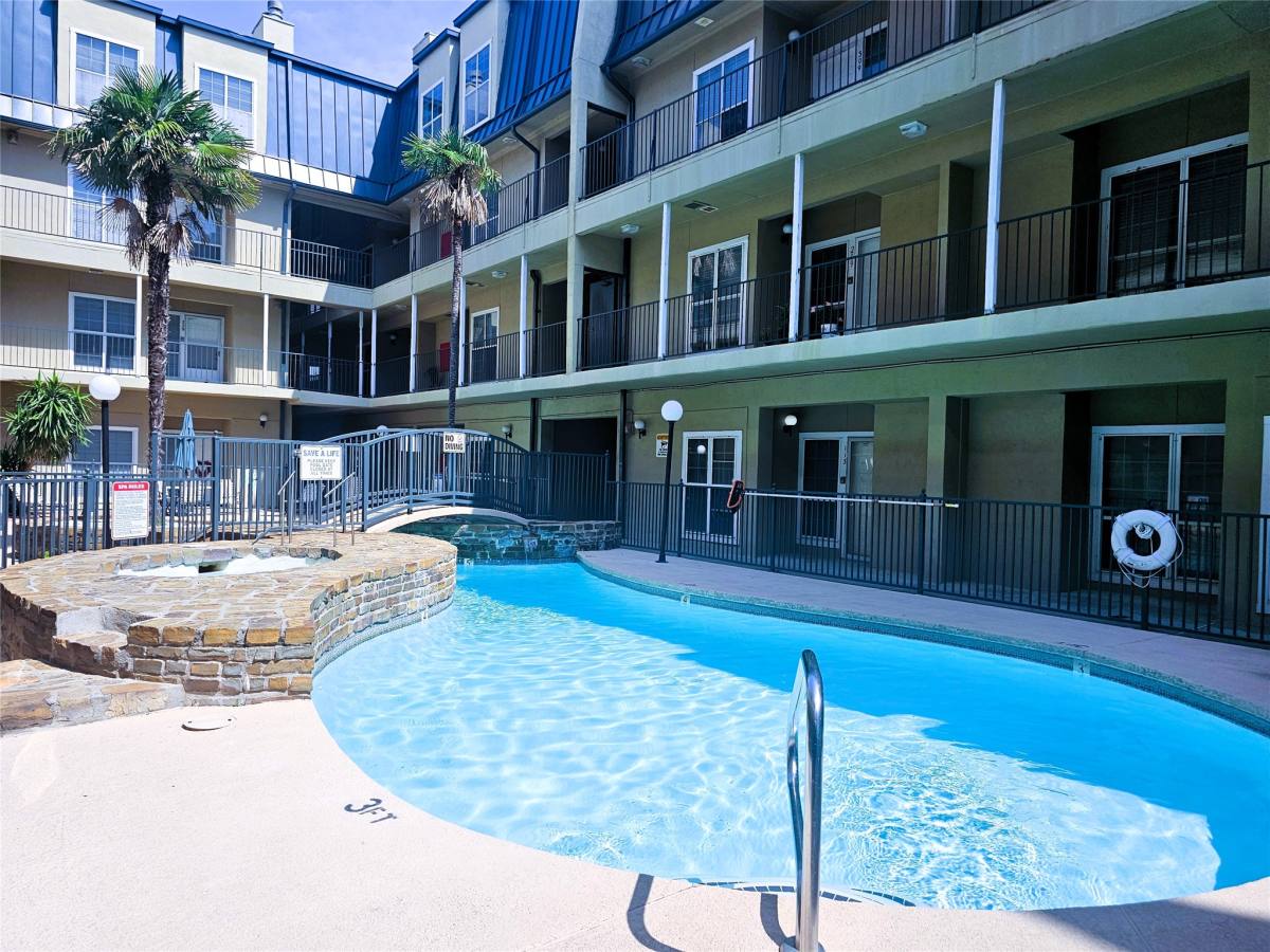 Condo for rent at 921 Marine St #227, Galveston, TX 77550