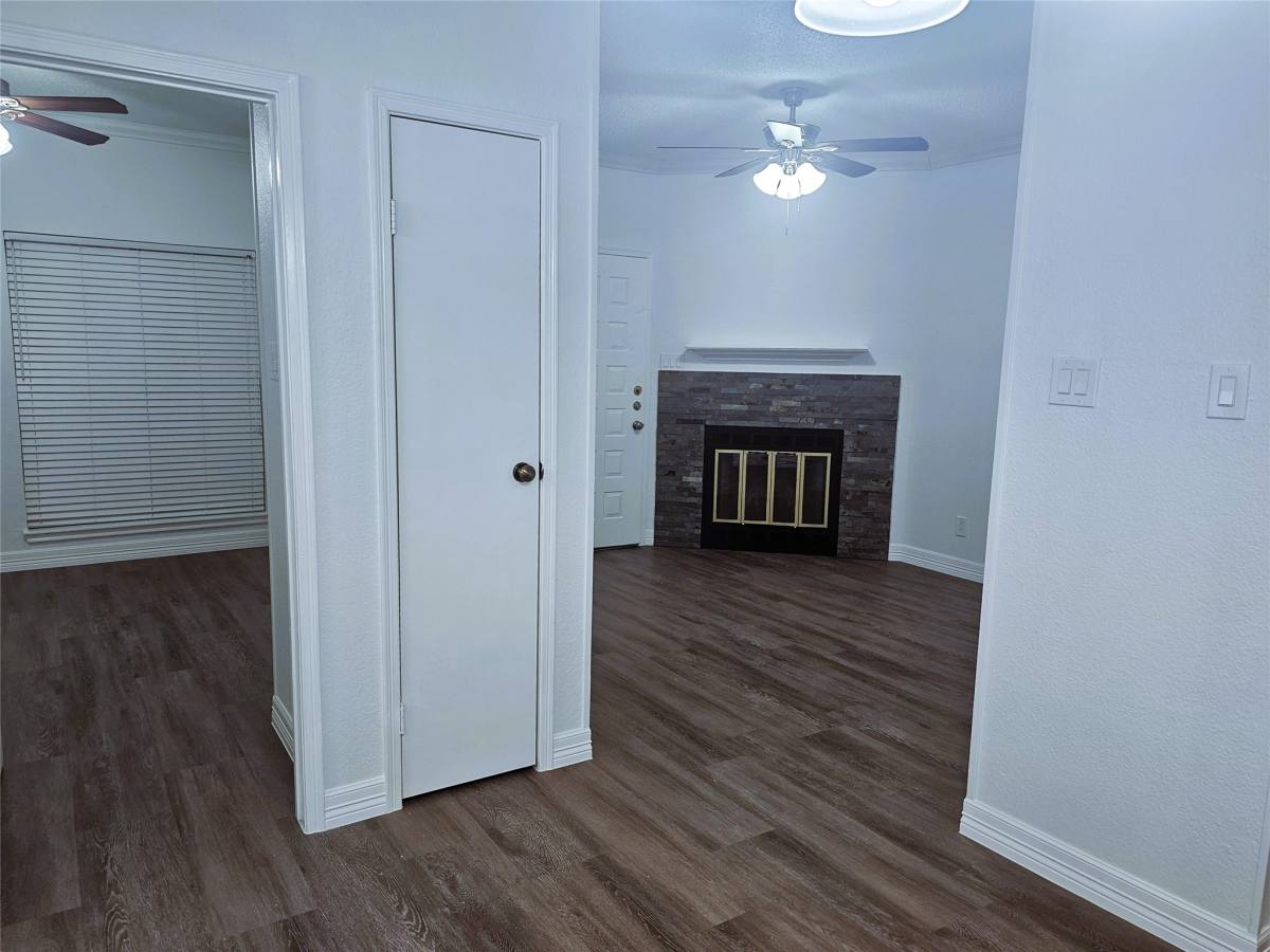 Condo for rent at 921 Marine St #227, Galveston, TX 77550