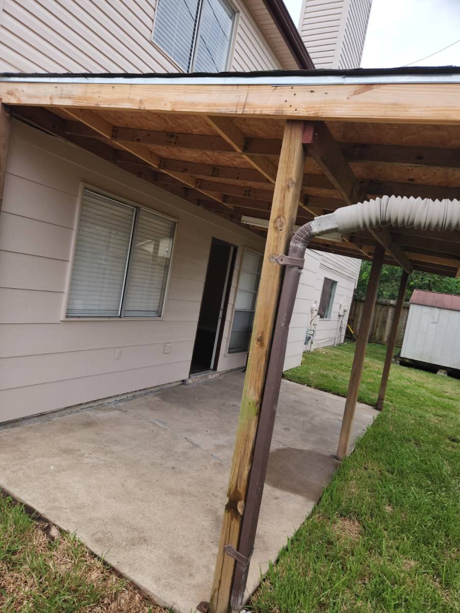 Apartment for rent at 7010 Santa Rita Dr, Houston, TX 77083