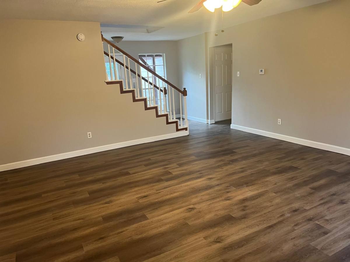 Apartment for rent at 7010 Santa Rita Dr, Houston, TX 77083