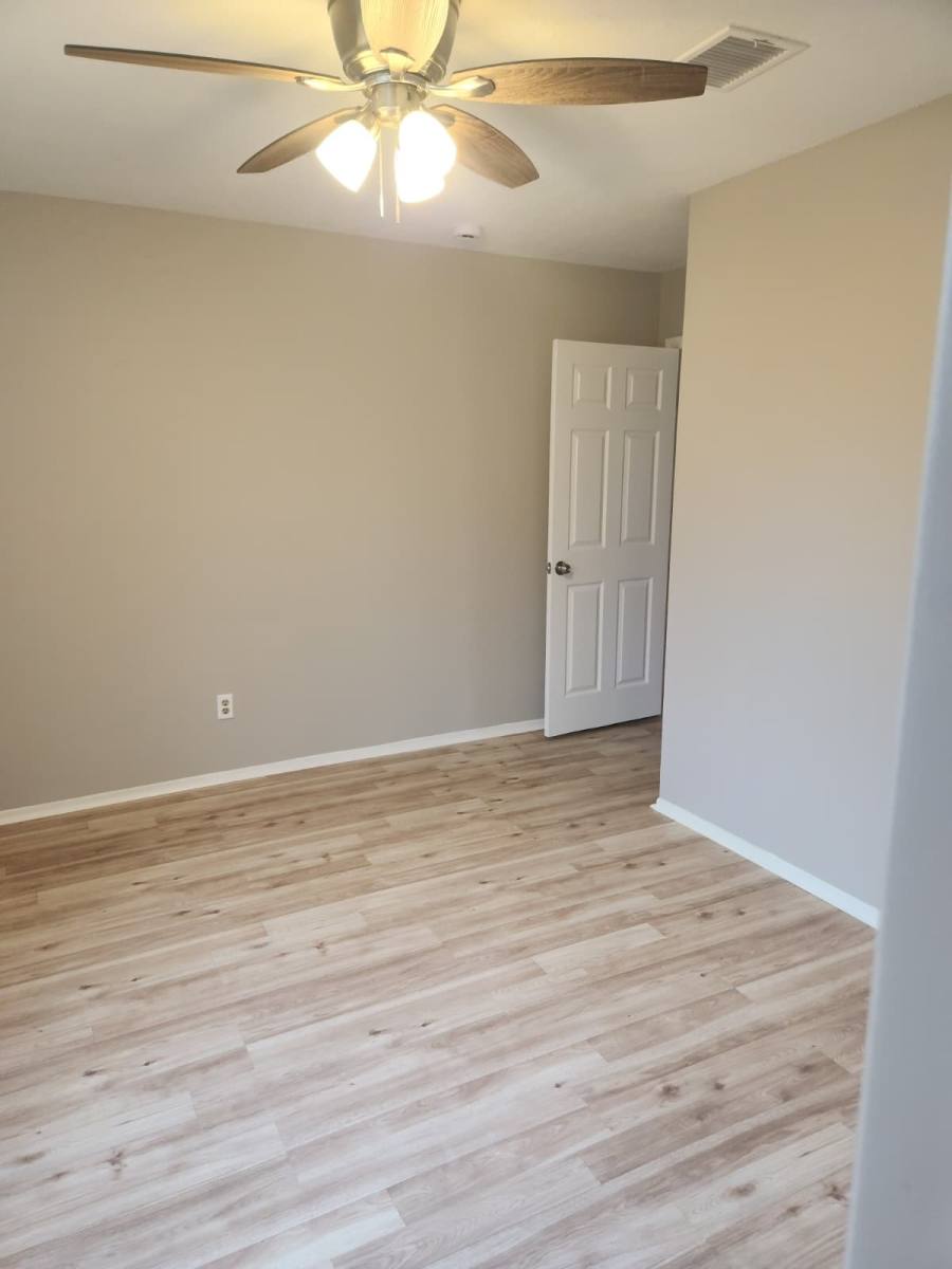 Apartment for rent at 7010 Santa Rita Dr, Houston, TX 77083