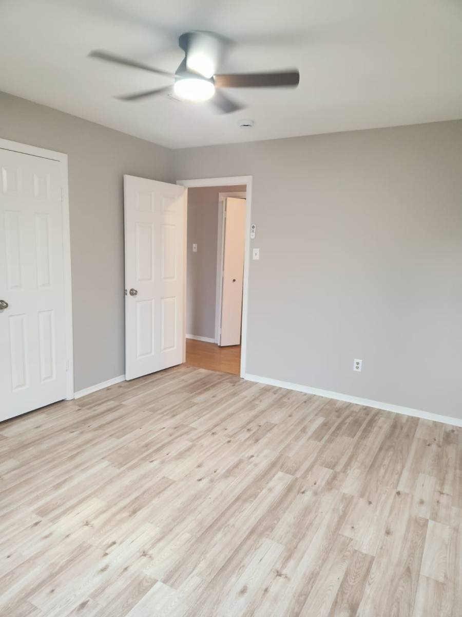 Apartment for rent at 7010 Santa Rita Dr, Houston, TX 77083