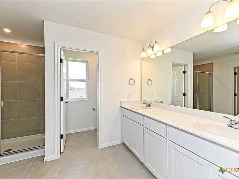 Apartment for rent at 157 Seattle Slew Dr #157, Jarrell, TX 76537