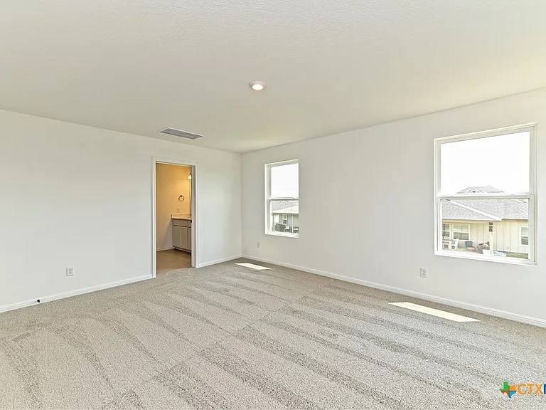 Apartment for rent at 157 Seattle Slew Dr #157, Jarrell, TX 76537