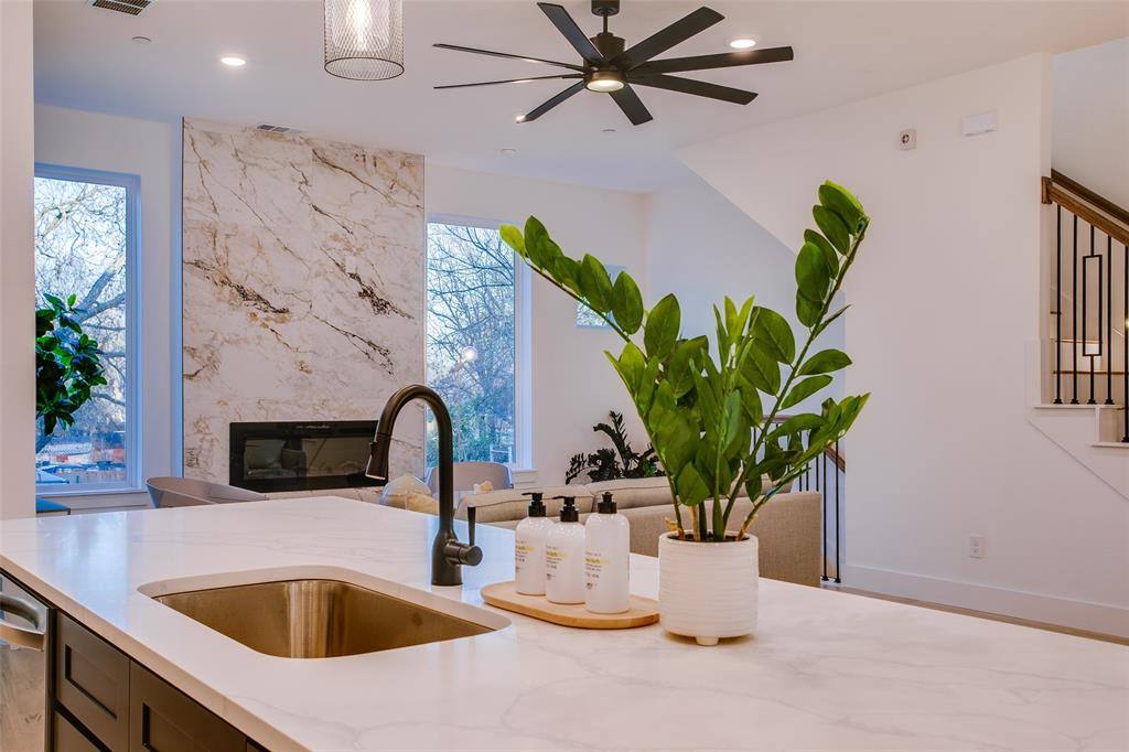 Condo for rent at 2130 Shea Rd #1002, Dallas, TX 75235