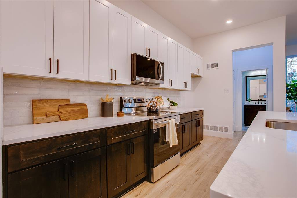 Condo for rent at 2130 Shea Rd #1002, Dallas, TX 75235
