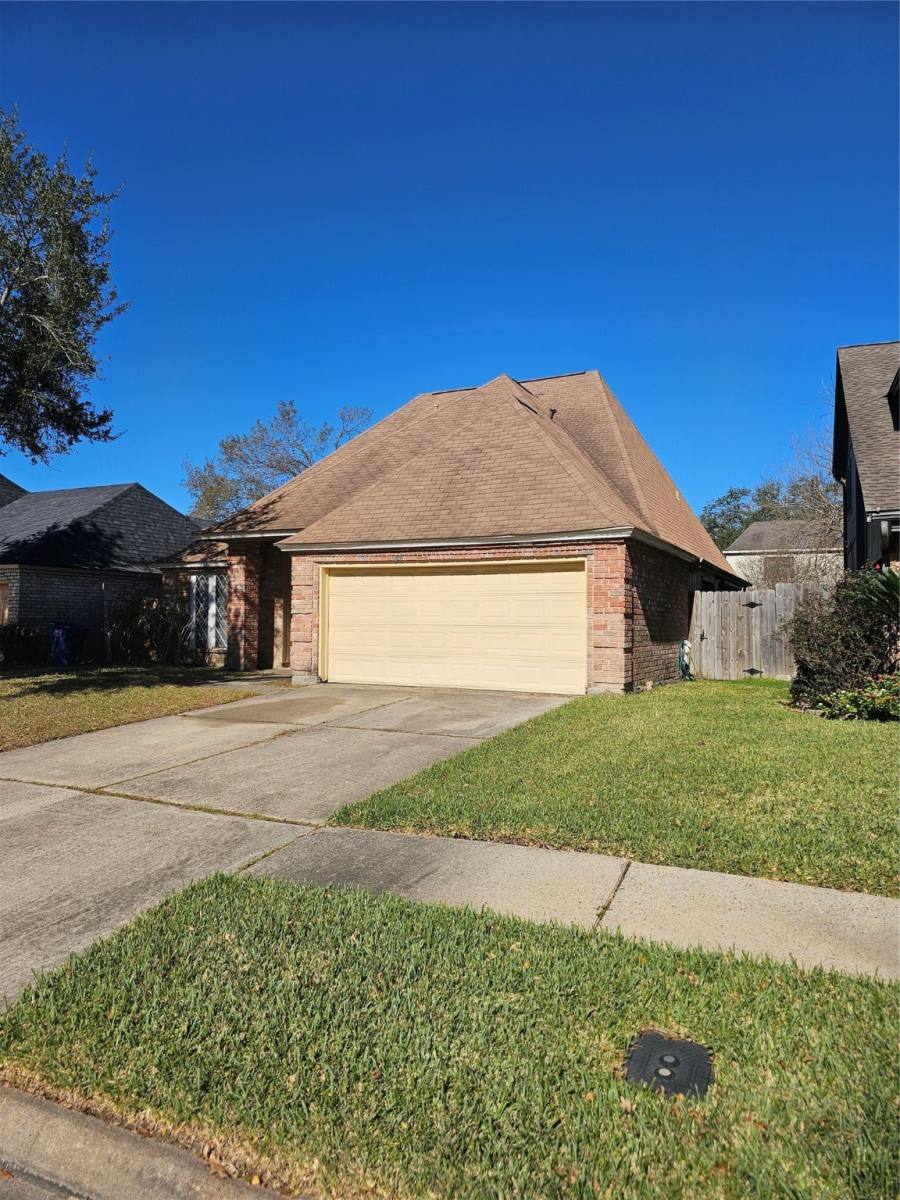 Apartment for rent at 1538 Ridgebriar Dr, Houston, TX 77014