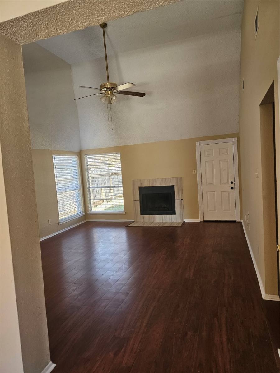 Apartment for rent at 1538 Ridgebriar Dr, Houston, TX 77014