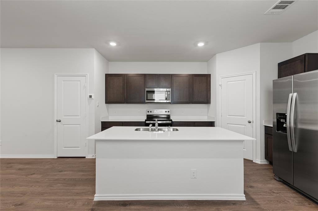 Apartment for rent at 7016 Vining Dr, Princeton, TX 75407