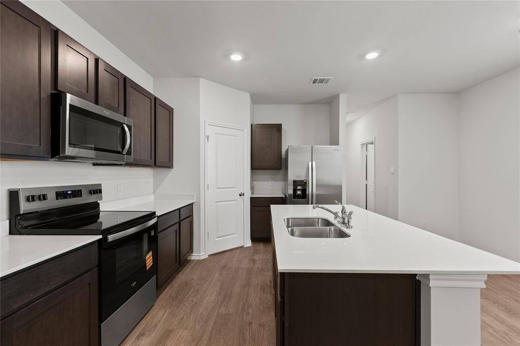 Apartment for rent at 7016 Vining Dr, Princeton, TX 75407