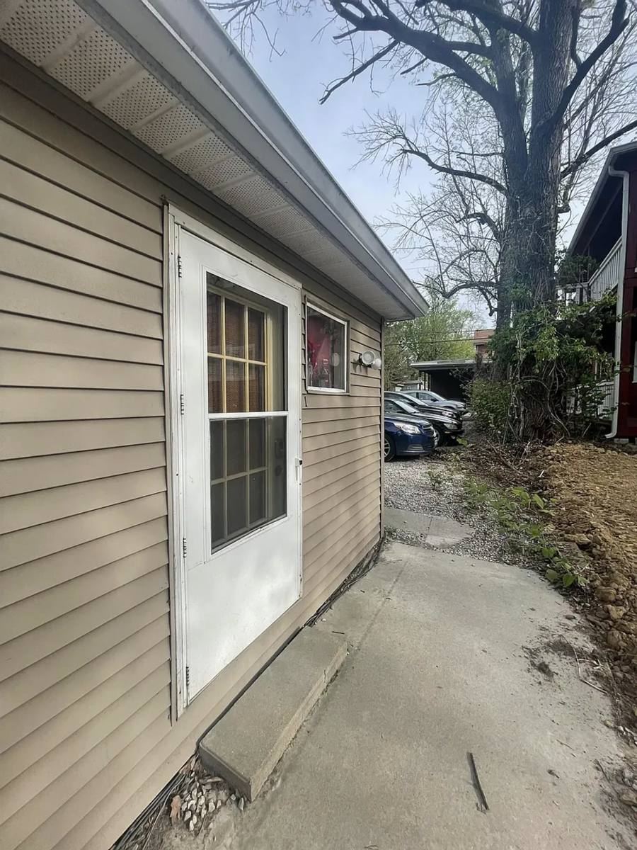 Apartment for rent at 521 E 7th St, Bloomington, IN 47401
