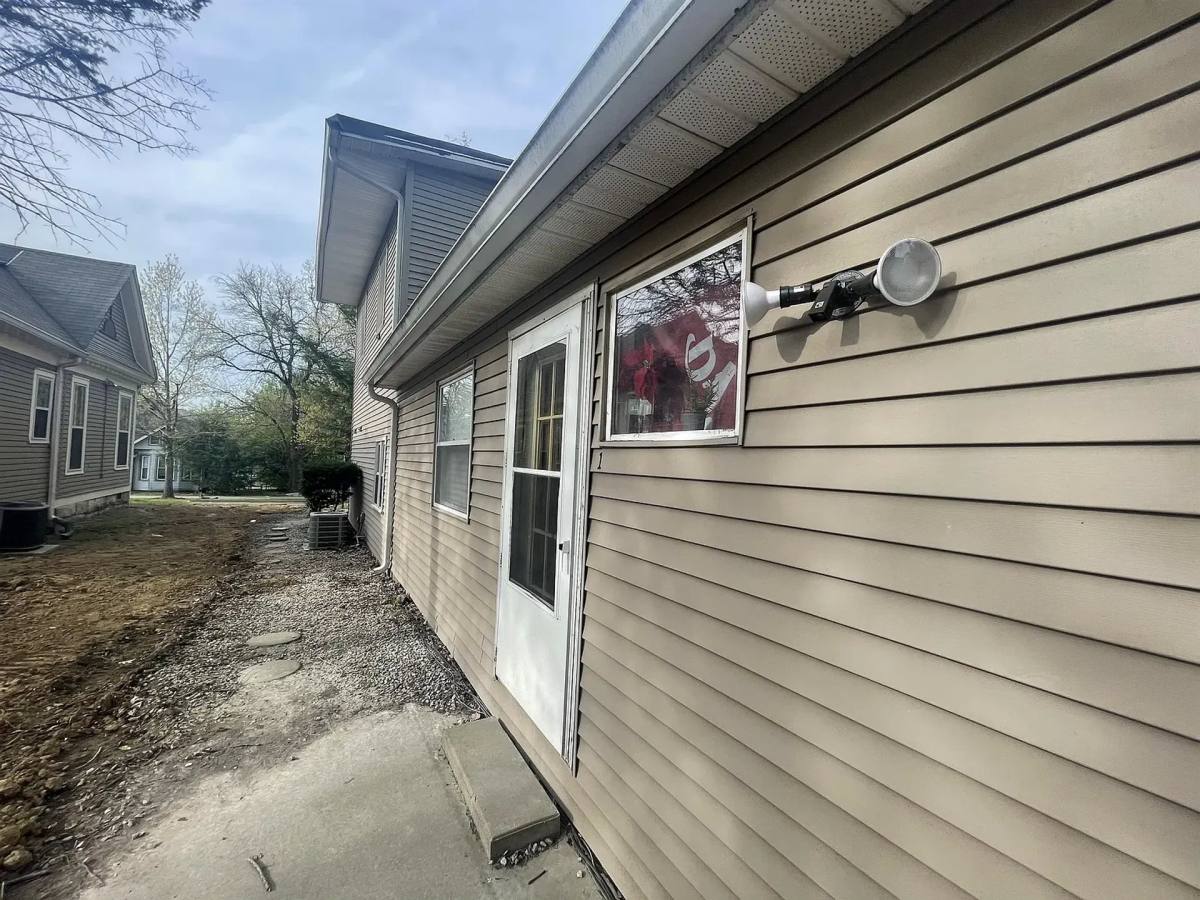 Apartment for rent at 521 E 7th St, Bloomington, IN 47401