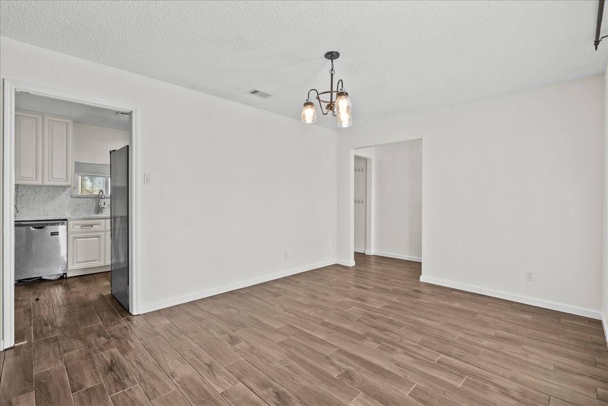 Apartment for rent at 3705 Misty Cove Court, Dickinson, TX 77539