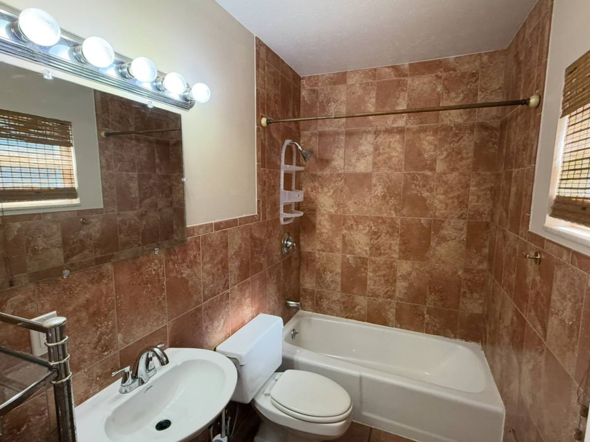 House for rent at 914 Homewood Drive, Floor, Brandon, FL 33511