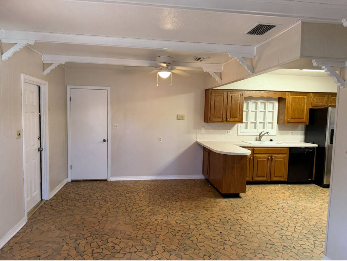 House for rent at 914 Homewood Drive, Floor, Brandon, FL 33511