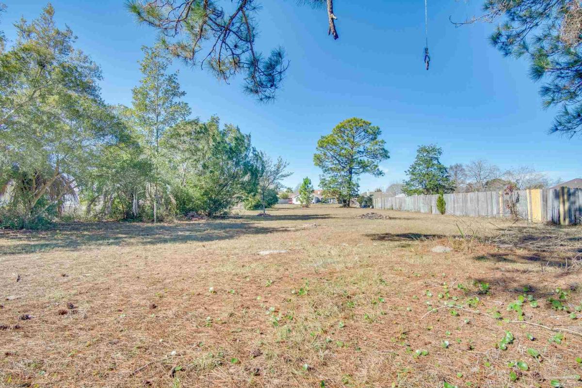 Apartment for rent at 9880 Creet Circle, Navarre, FL 32566
