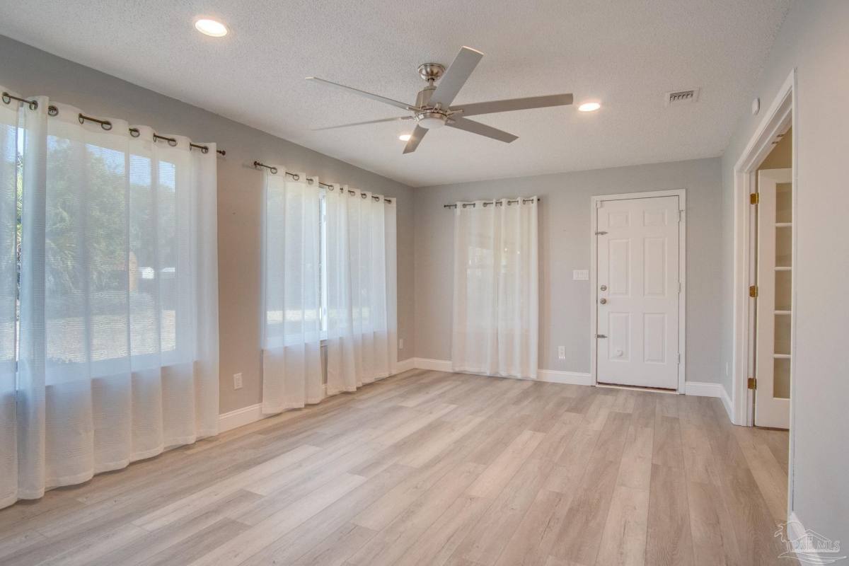 Apartment for rent at 9880 Creet Circle, Navarre, FL 32566
