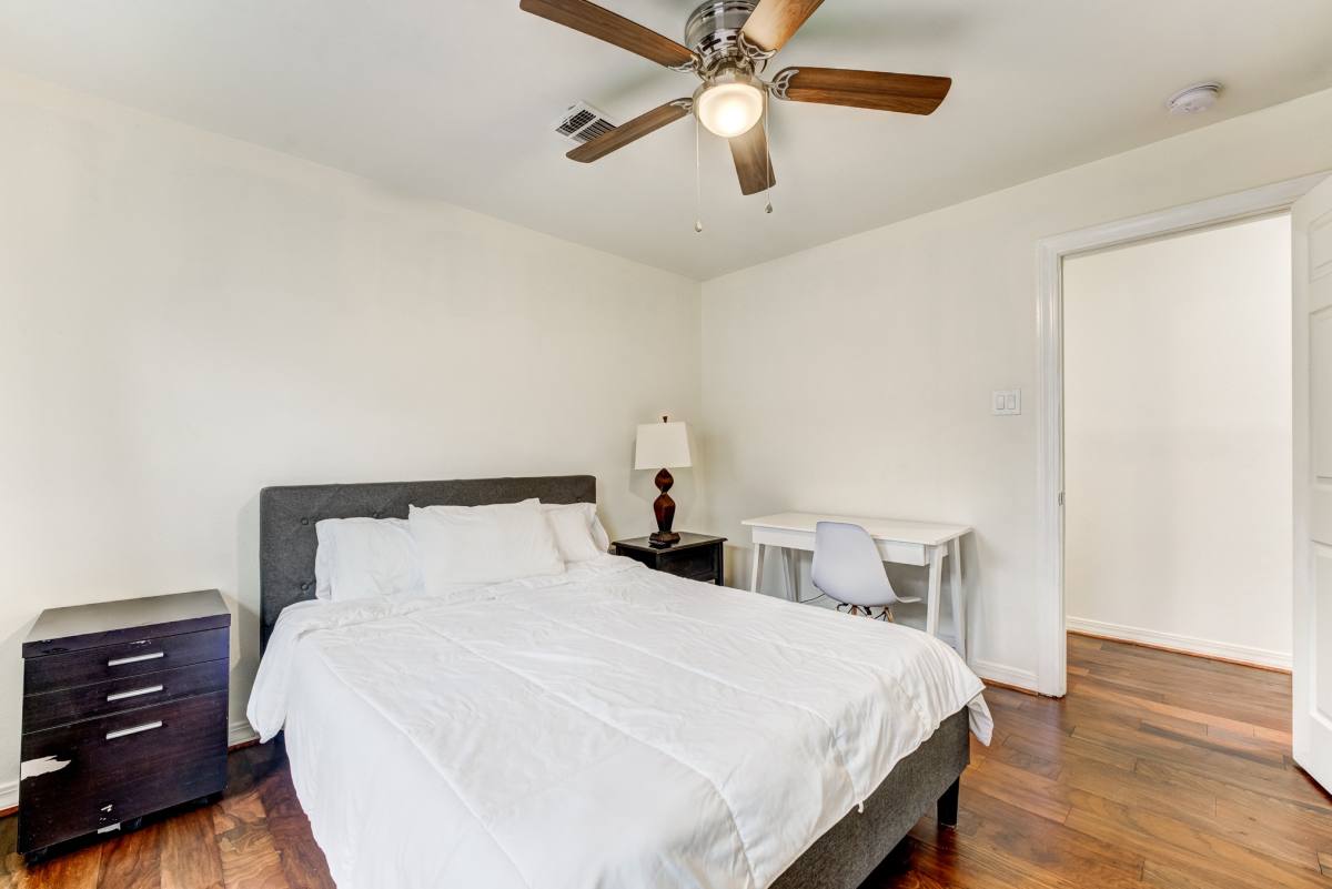 Apartment for rent at 2720 Truxillo St #4, Houston, TX 77004