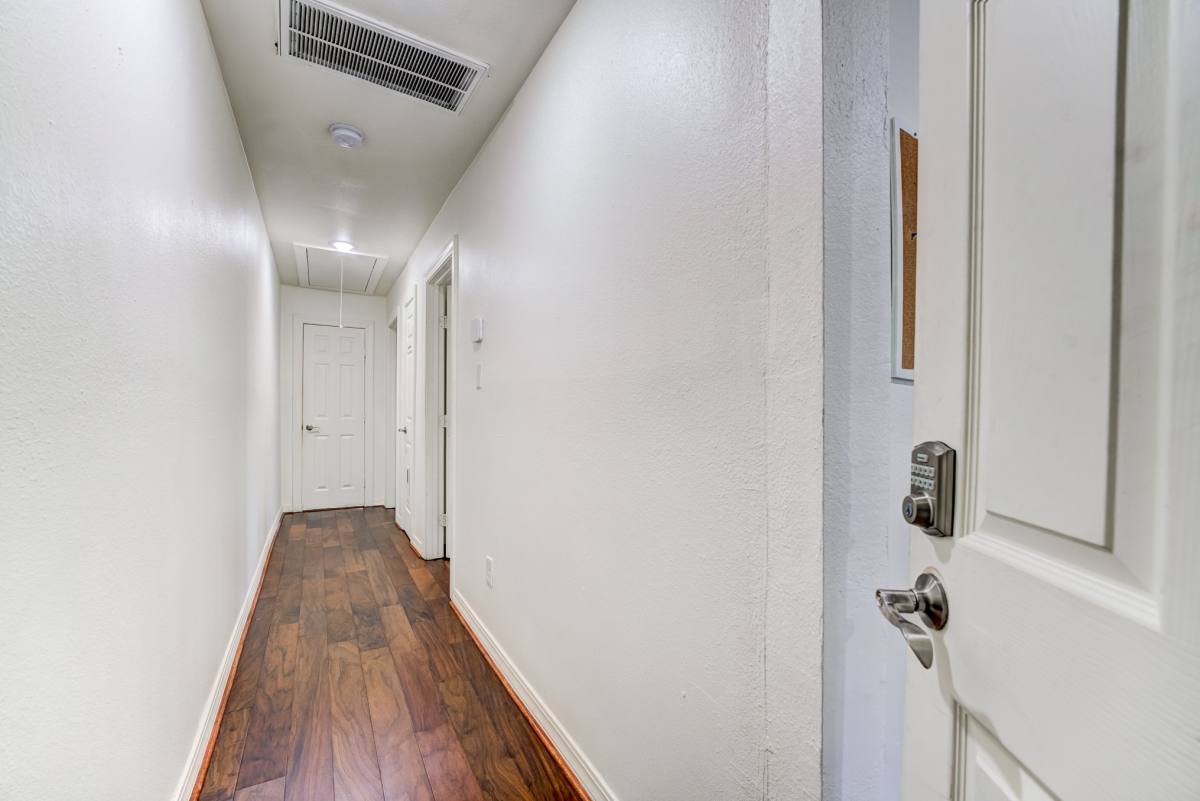 Apartment for rent at 2720 Truxillo St #4, Houston, TX 77004