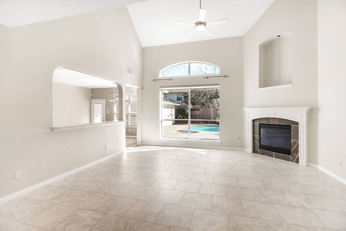 Apartment for rent at 803 Chisel Point Dr #803, Houston, TX 77094