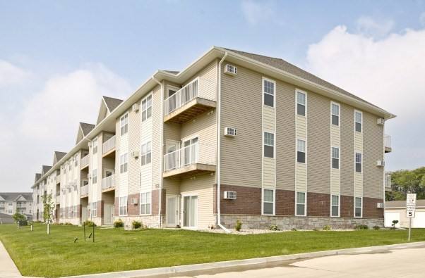 Apartment for rent at 3321 7th St NE, Minot, ND 58703