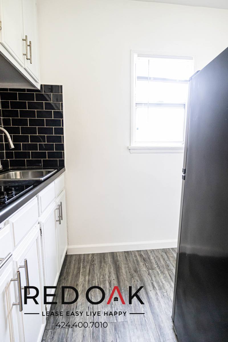 Condo for rent at 851 S Kenmore Ave #34, Los Angeles, CA 90005