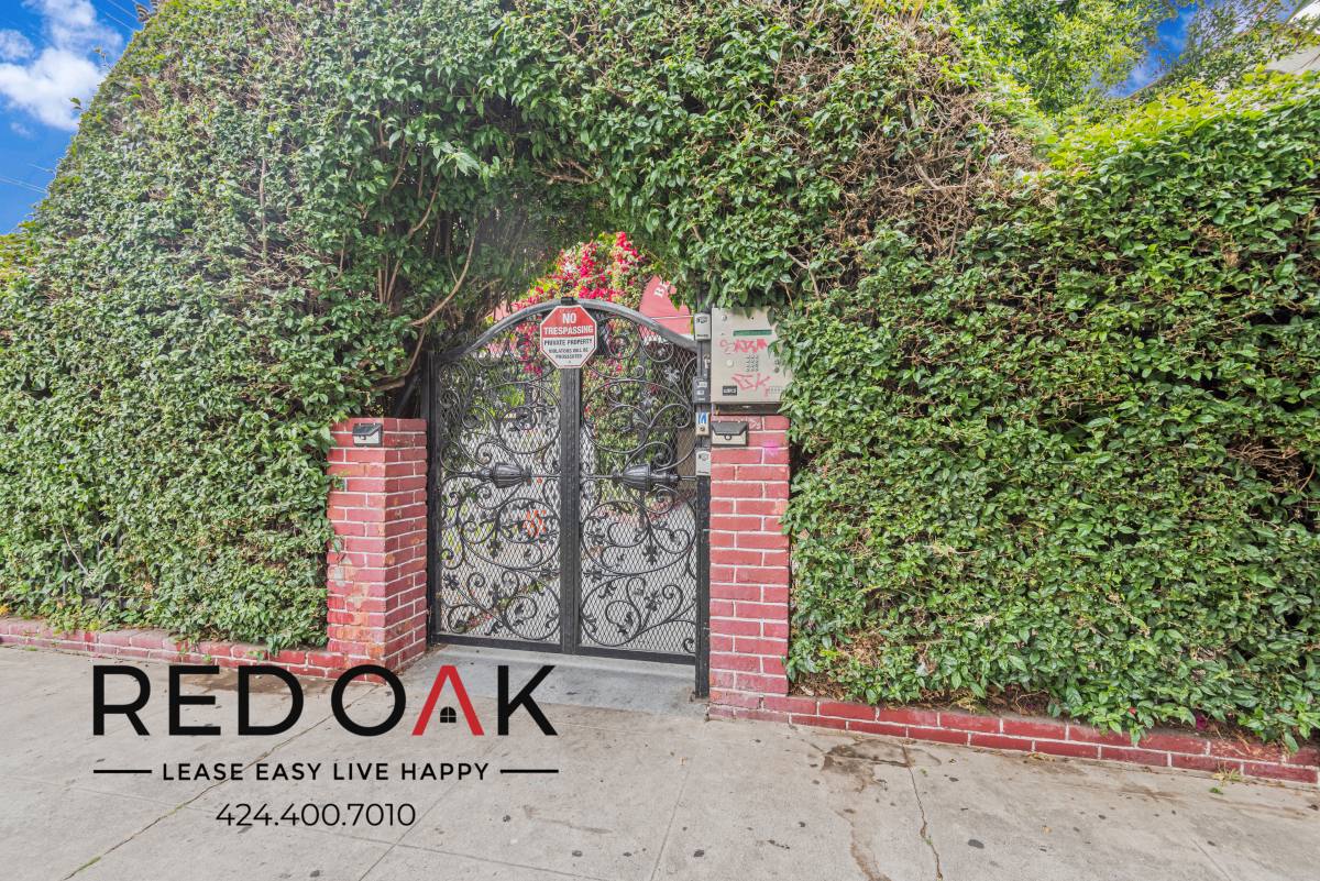 Condo for rent at 851 S Kenmore Ave #34, Los Angeles, CA 90005