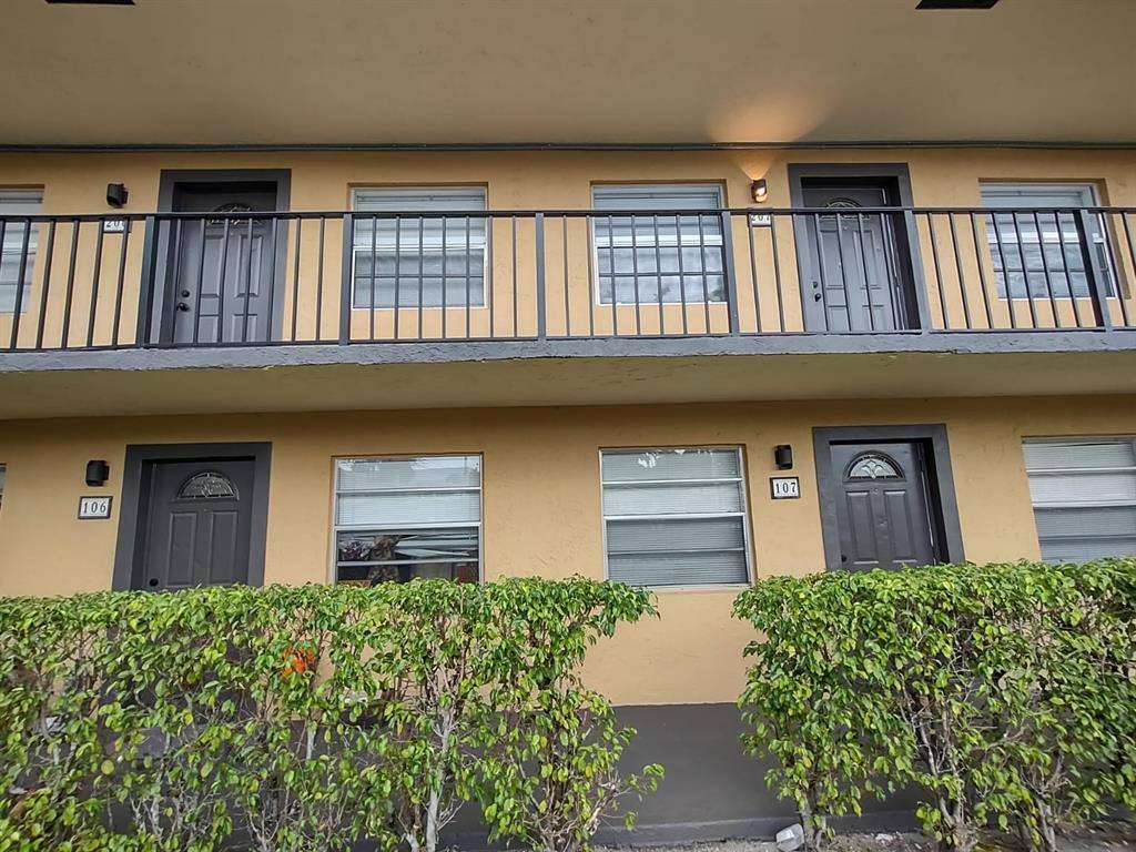 Apartment for rent at 1401 NE 17th Court #207, Fort Lauderdale, FL 33305