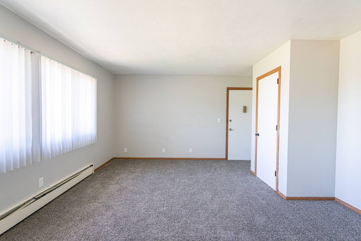 Apartment for rent at 4055 Lyndale Ave N, Minneapolis, MN 55412