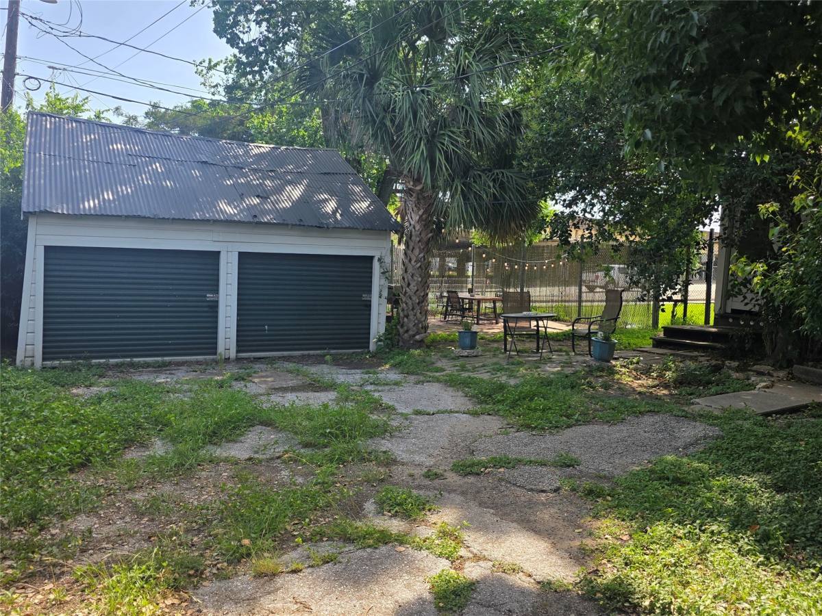Apartment for rent at 1552 Lombardy St #3, Houston, TX 77023
