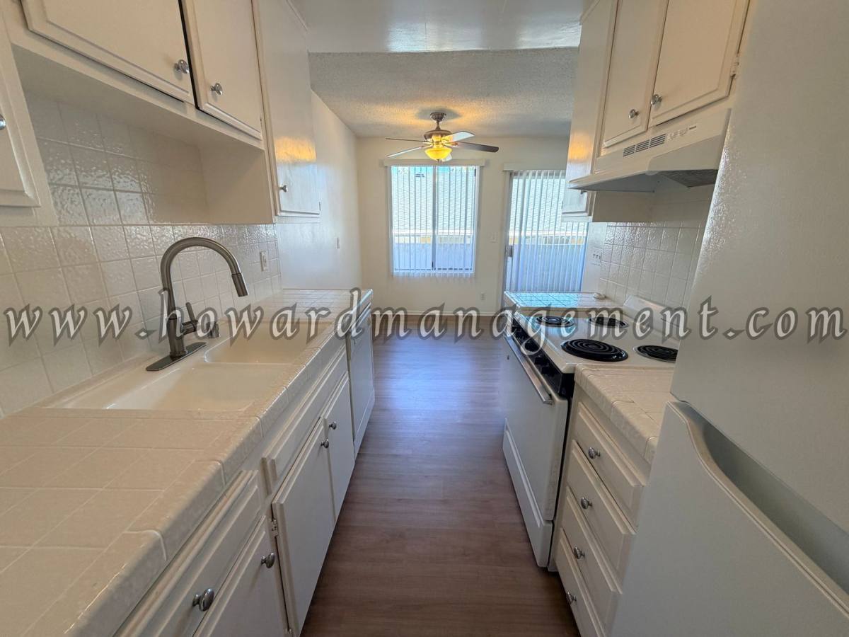 Apartment for rent at 1037 5th St, Santa Monica, CA 90403