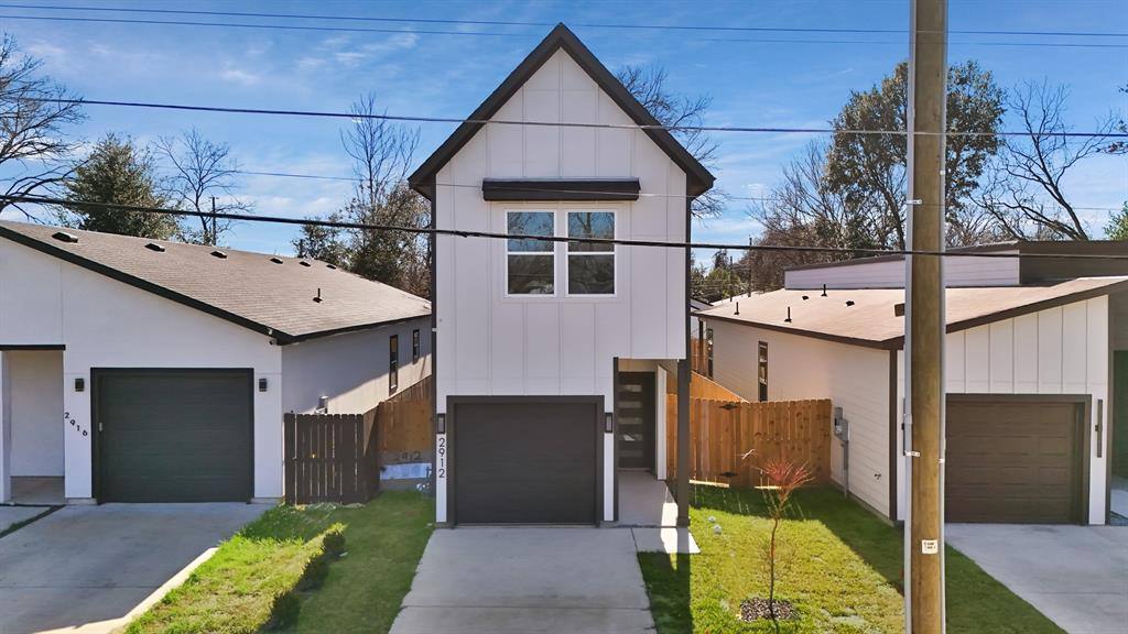 Apartment for rent at 2912 Brigham Lane, Dallas, TX 75215