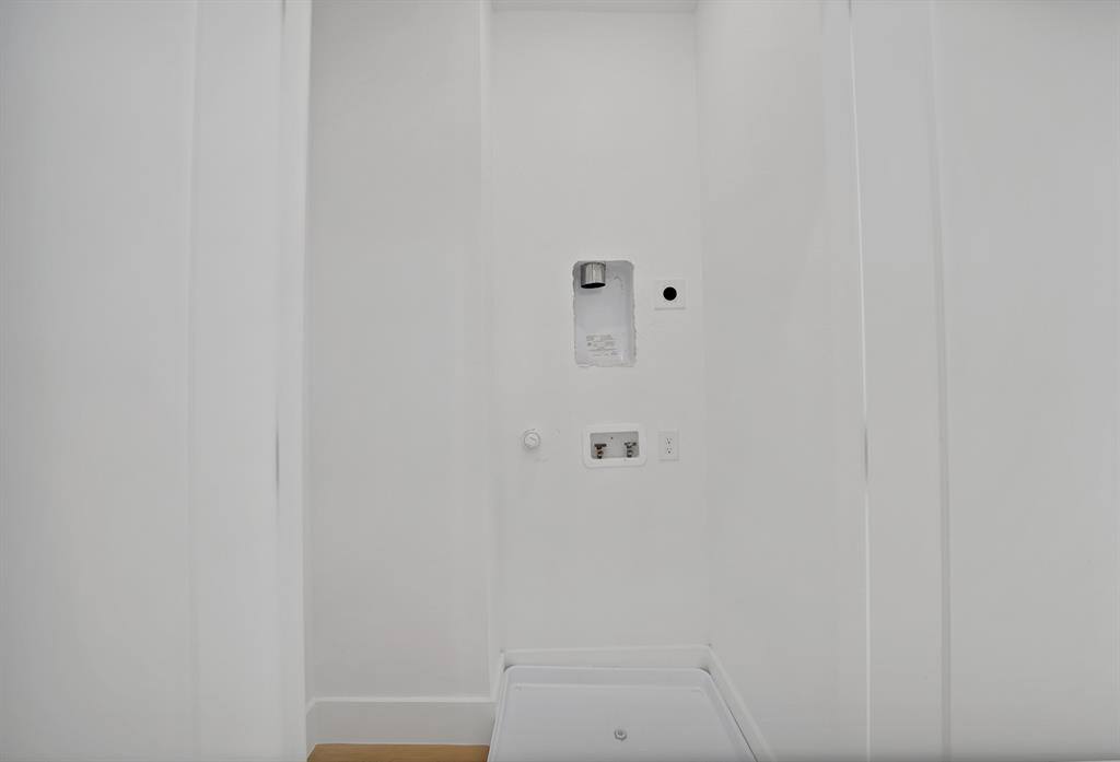 Apartment for rent at 2912 Brigham Lane, Dallas, TX 75215