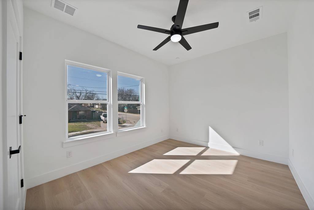 Apartment for rent at 2912 Brigham Lane, Dallas, TX 75215