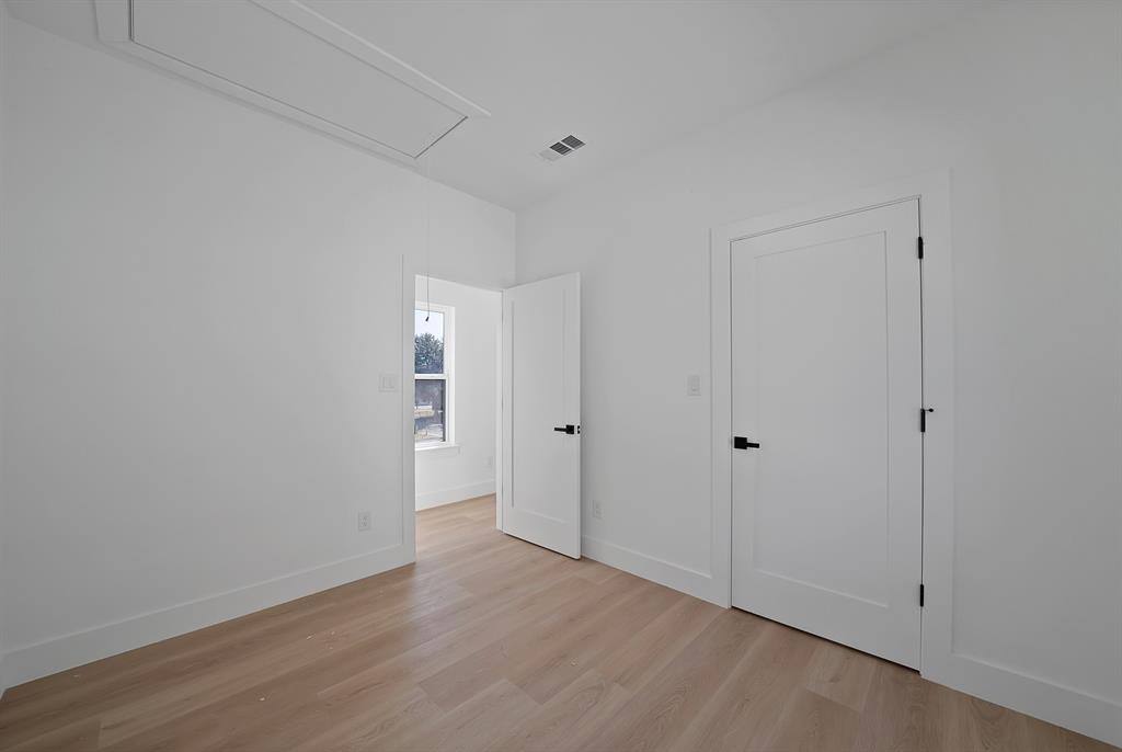 Apartment for rent at 2912 Brigham Lane, Dallas, TX 75215